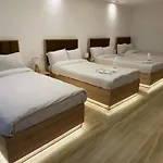 Location Pyramid Inn