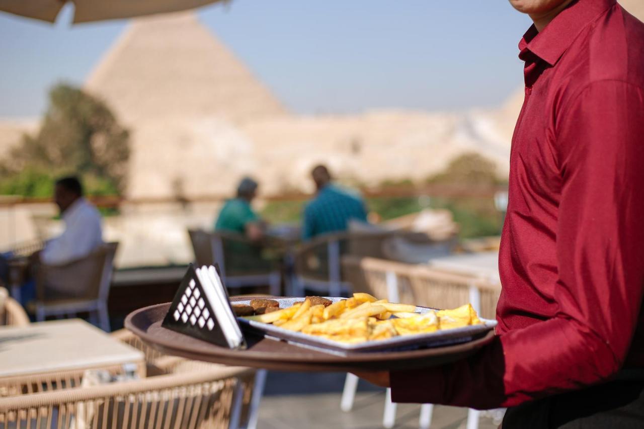 Location Pyramid * Cairo