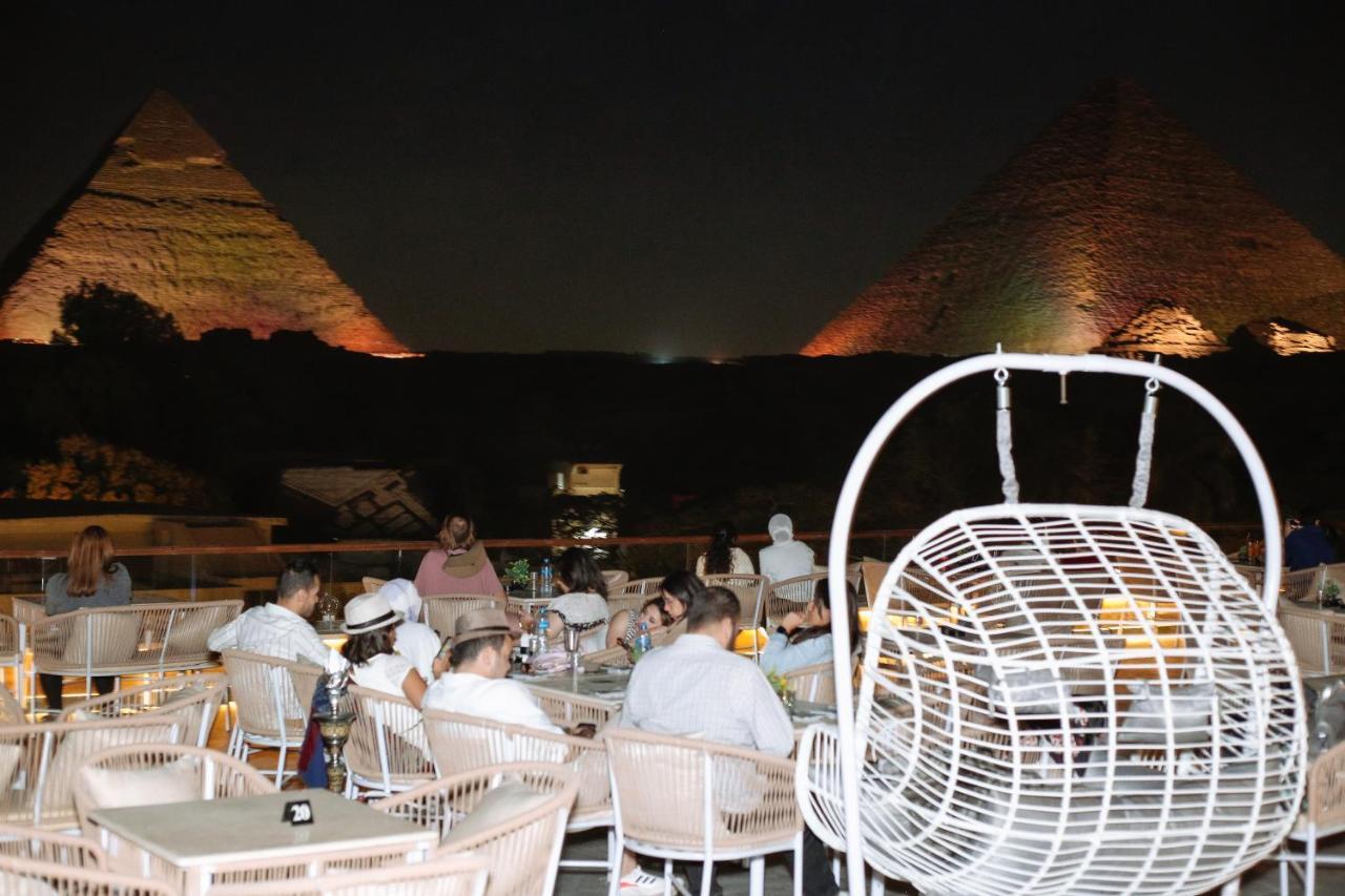 Location Pyramid Apartment