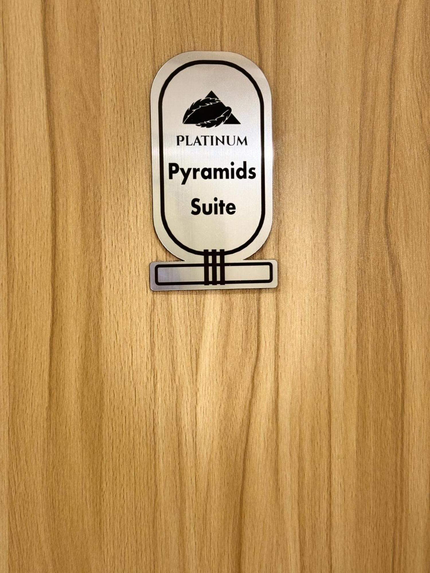 Location Pyramid Apartment Cairo